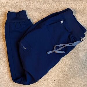 Figs Women Zamora Navy Jogger Pants